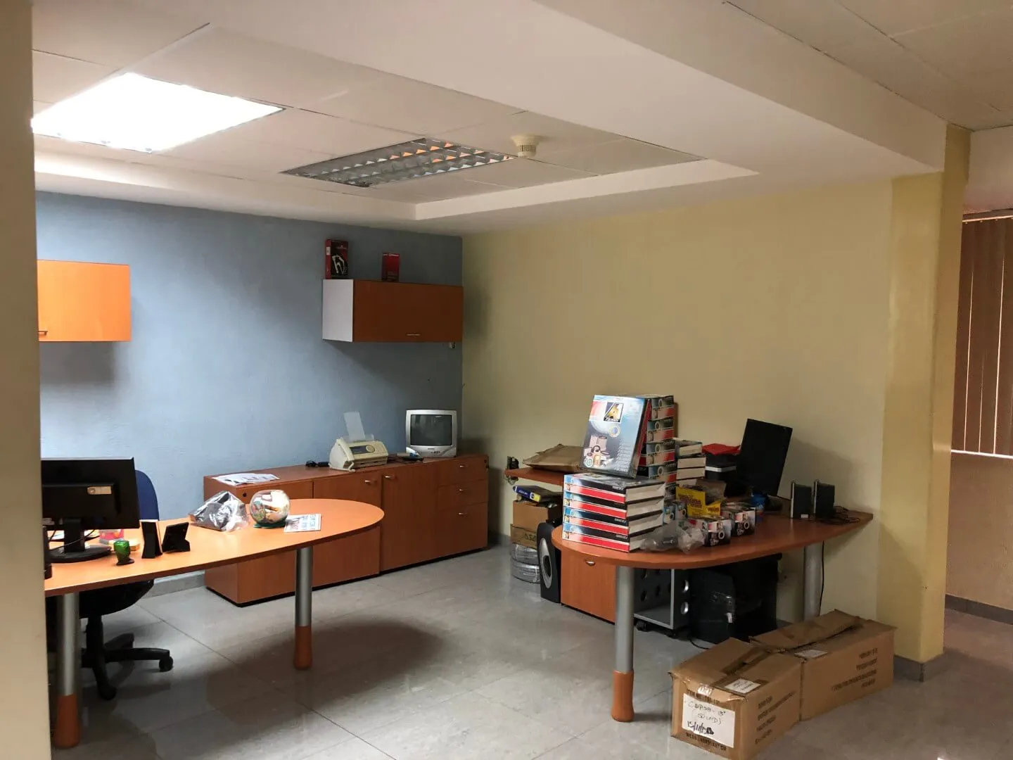 Oficina en Alquiler en Santa Rosa, Maracay - Rapidocasa