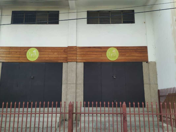 Local en Alquiler en Av. Universidad, El Limón – Maracay