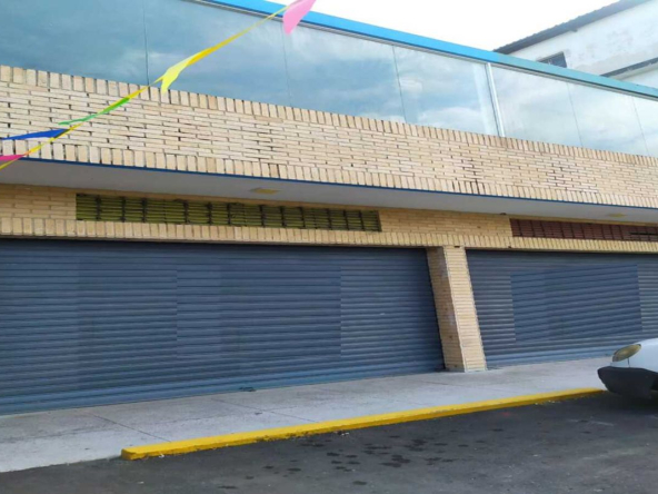 Local Comercial en Alquiler en Av. Bolívar Oeste, Maracay www.rapidocasa.com