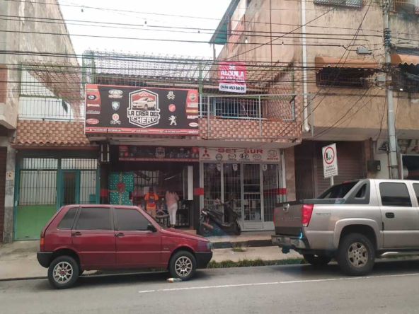Local en alquiler avenida Los Cedros Maracay